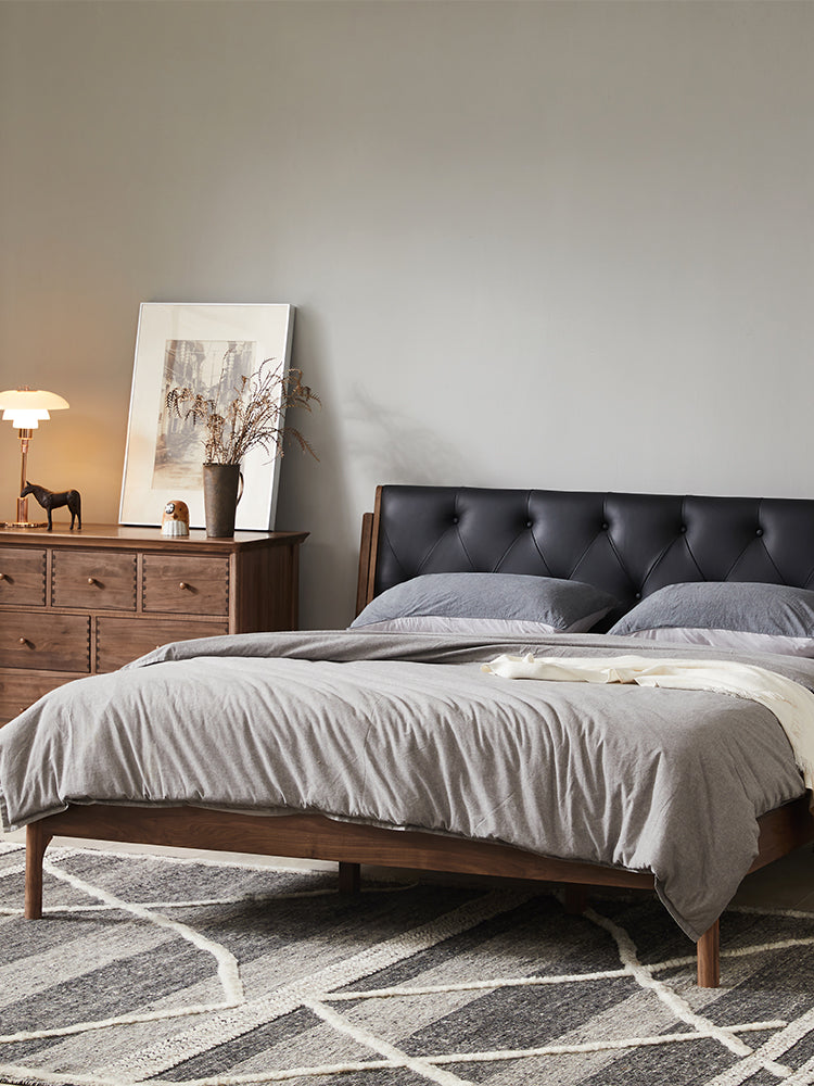 Cadre de lit moderne en bois de noyer noir, cuir de vache, cadre de lit en bois de noyer noir king
