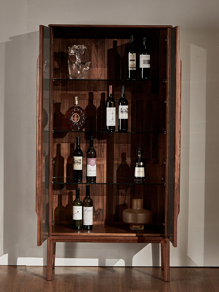 خزانة النبيذ من خشب الجوز الصلب