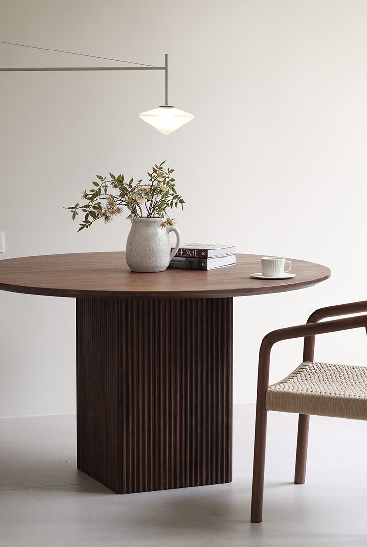mesa de jantar redonda moderna de madeira de nogueira de meados do século de 47 polegadas