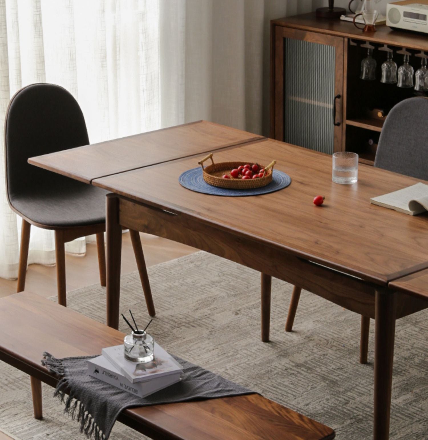 Mesa de jantar extensível em madeira de nogueira preta, feita em madeira maciça de nogueira americana