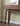mesa de console antiga em madeira de nogueira maciça, feita de madeira nível FAS