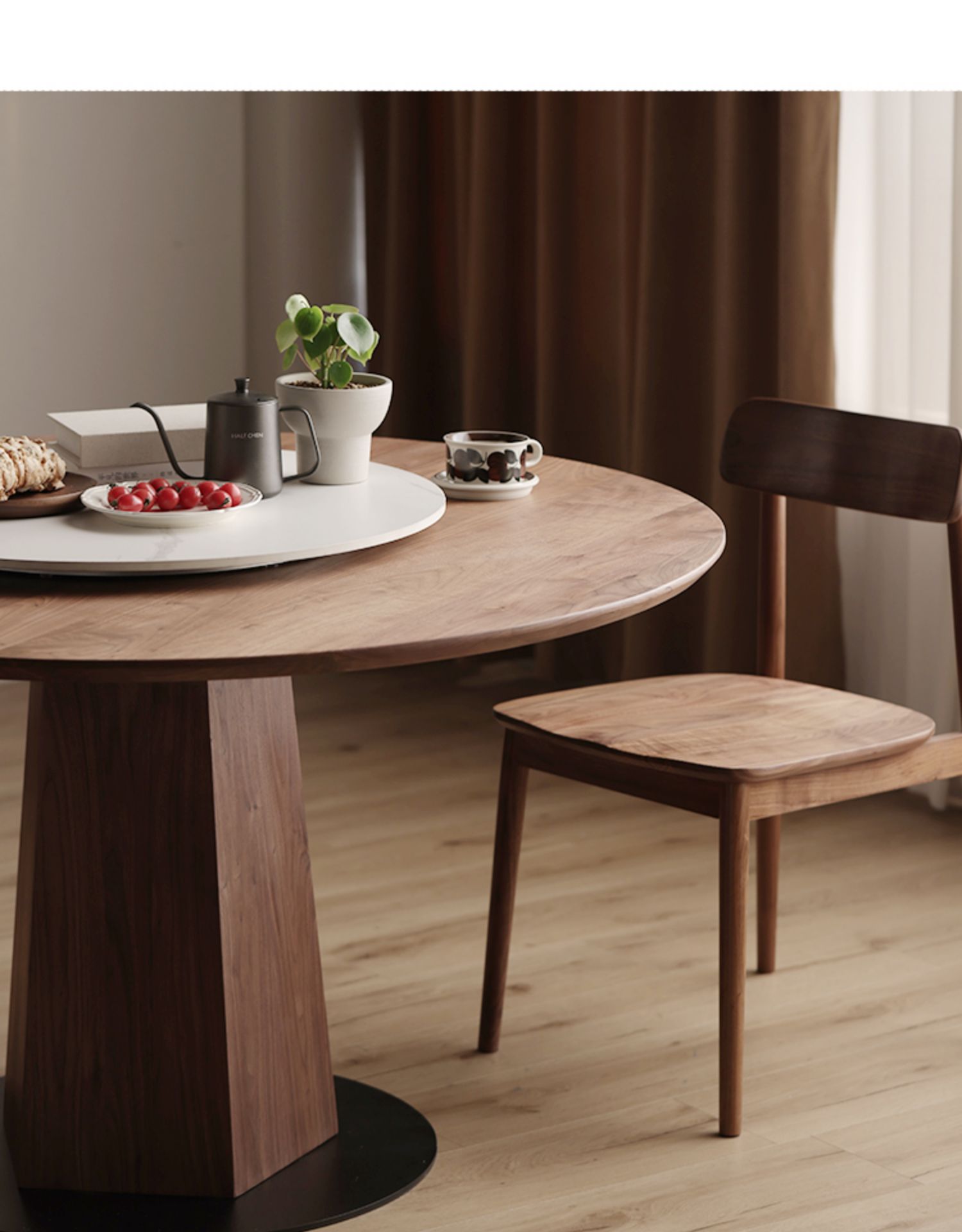 Mesa de jantar redonda de nogueira preta sólida, mesa de jantar redonda de madeira de nogueira de meados do século