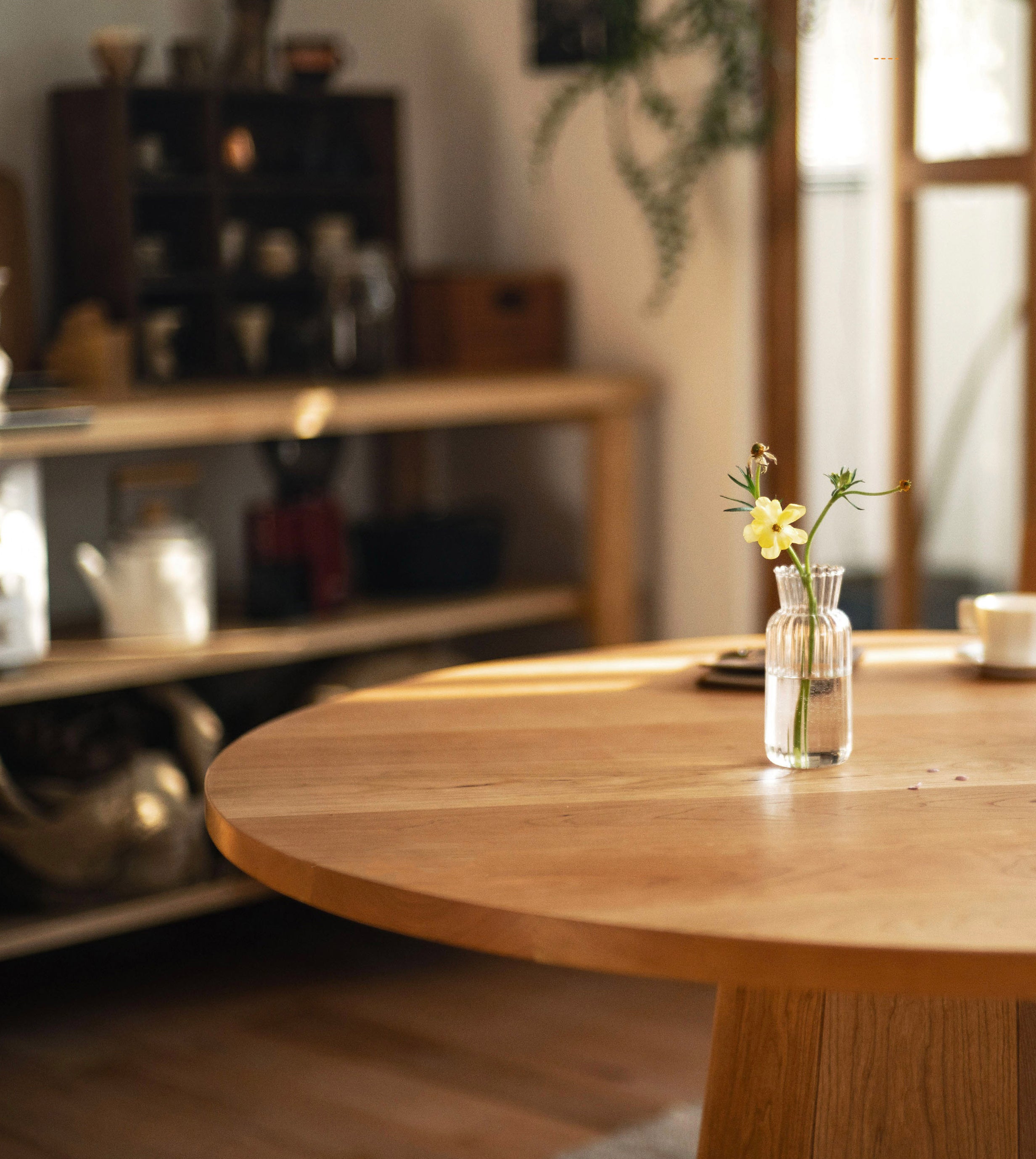 tavolo da pranzo rotondo in legno massello, ciliegio
