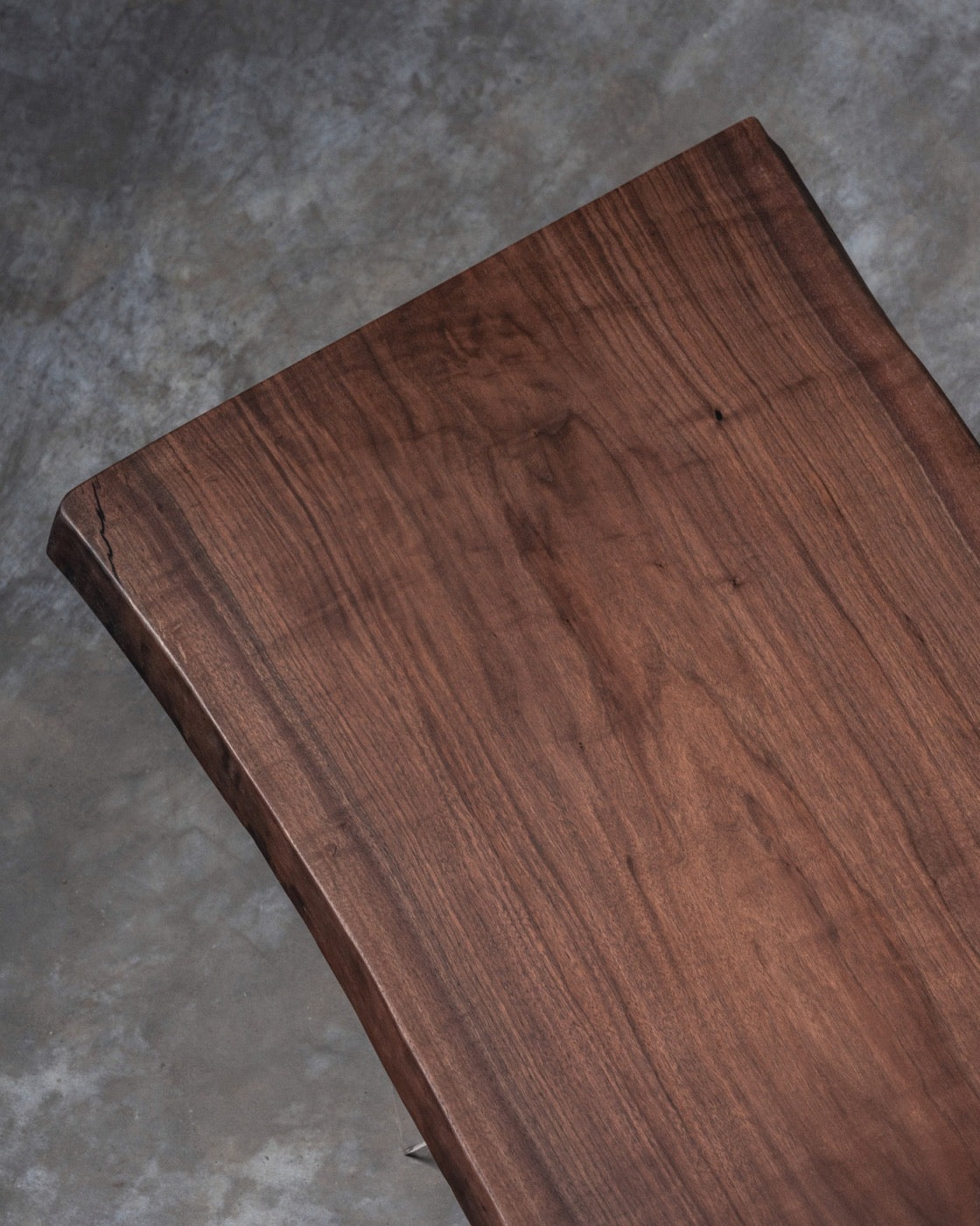 Schwarze amerikanische Walnussplatte, Holzplatte für Tisch, Live-Edge-Plattentische