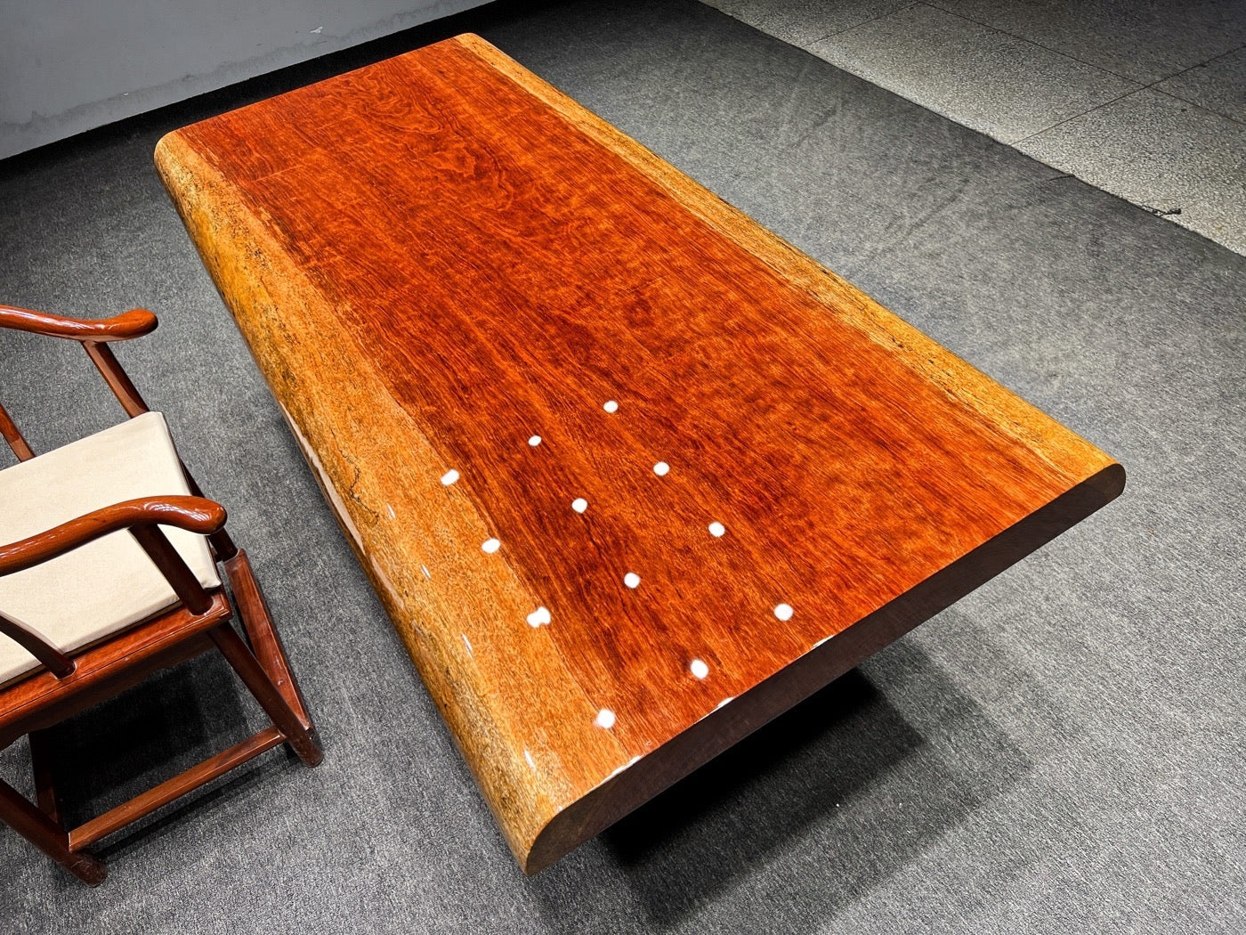 Mesa de centro de losa Bubinga, mesa Live Edge, mesa de comedor de madera