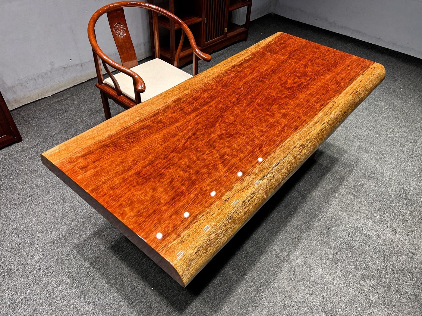 Mesa de centro de laje Bubinga, mesa de borda viva, mesa de jantar de madeira