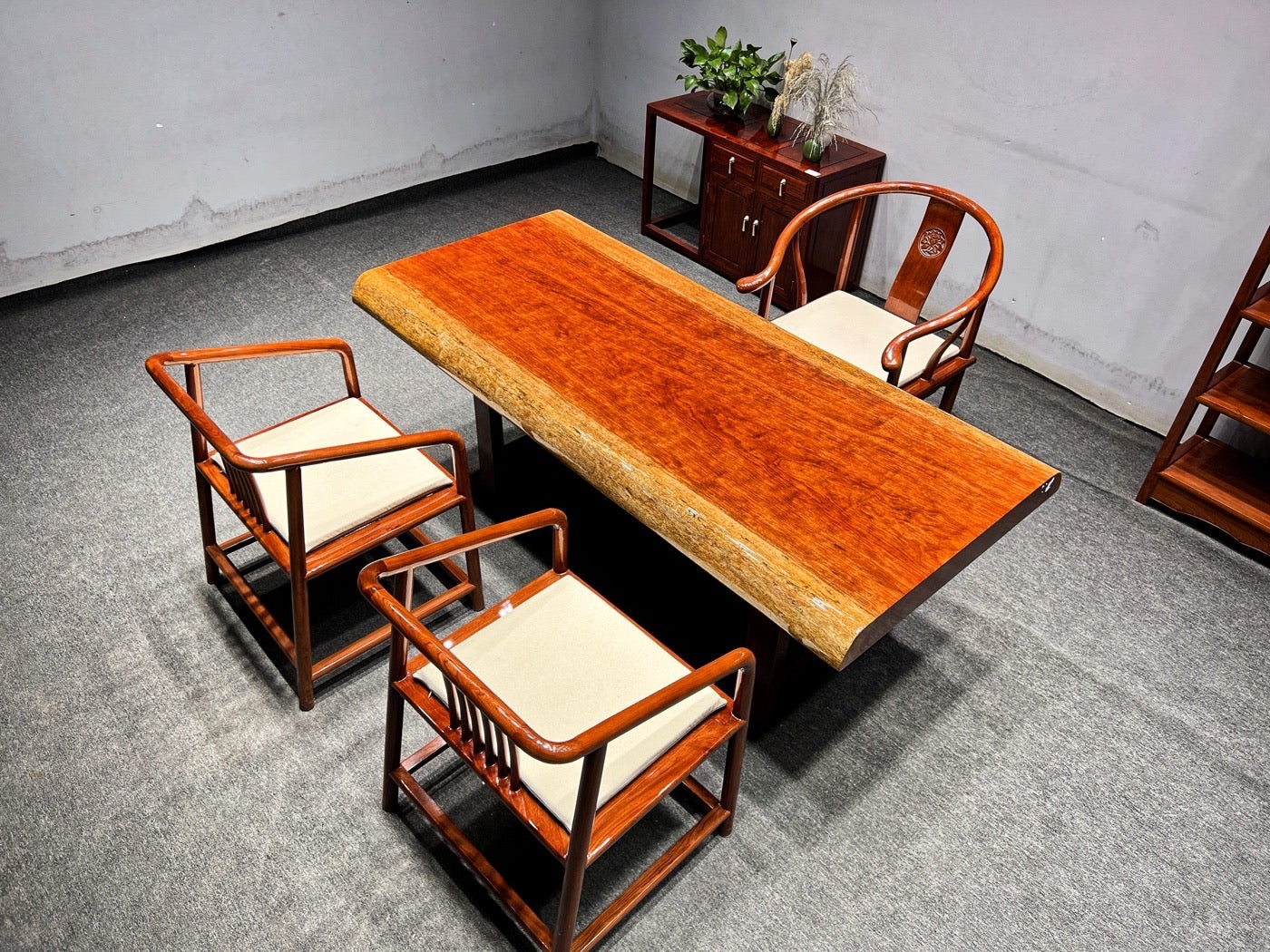 Mesa de centro de laje Bubinga, mesa de borda viva, mesa de jantar de madeira