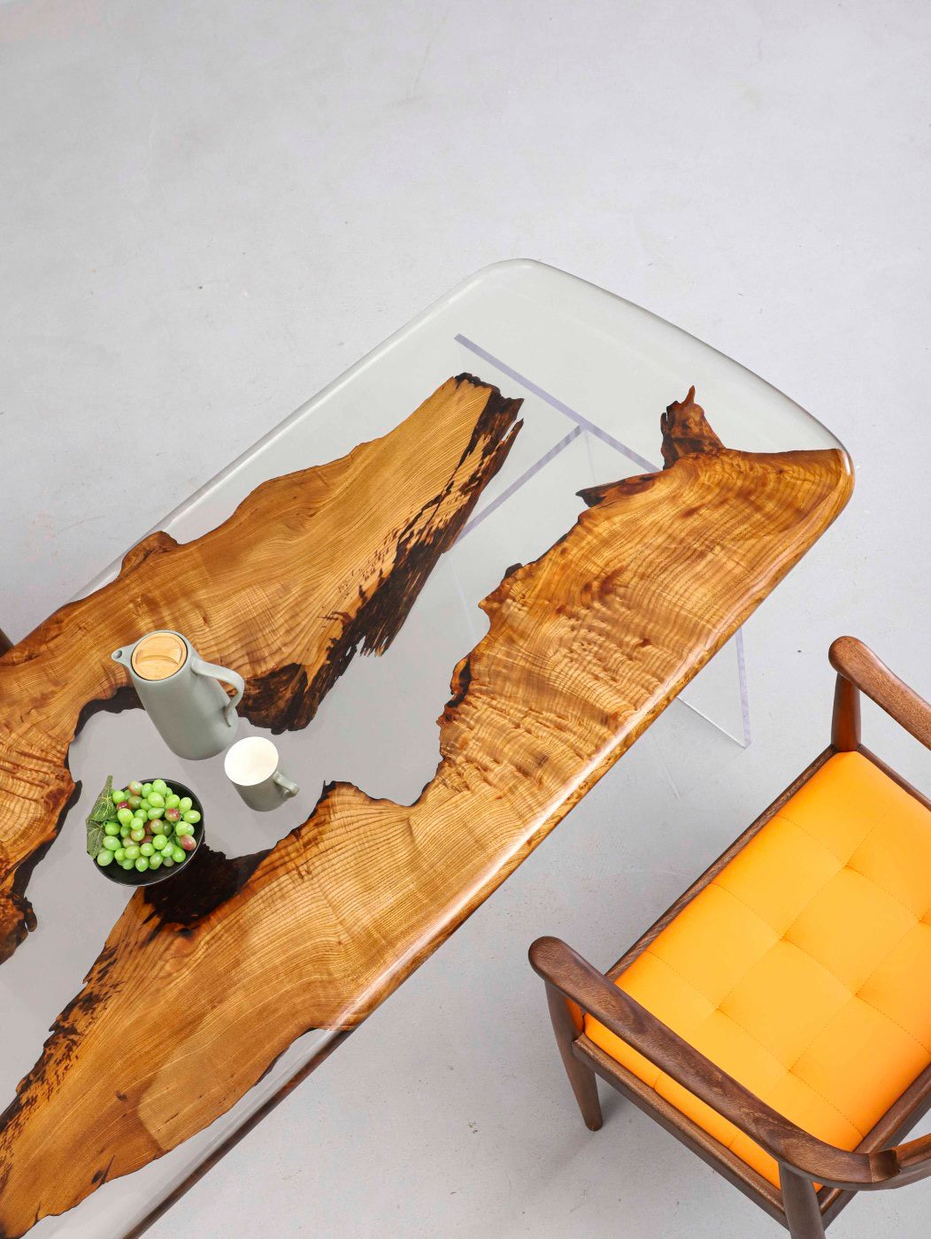 Table en bois de camphre en résine époxy à grain agréable, table en résine époxy à belle texture