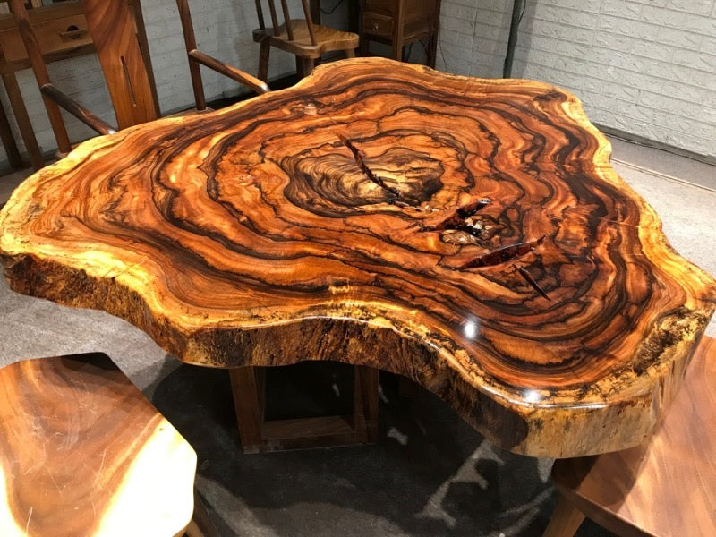 live edge wood round Beli noir wood dining table