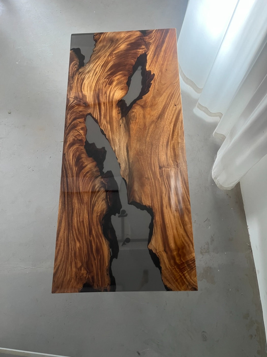 Walnut Wood Luxury Furniture Epoxy Resin -tafel