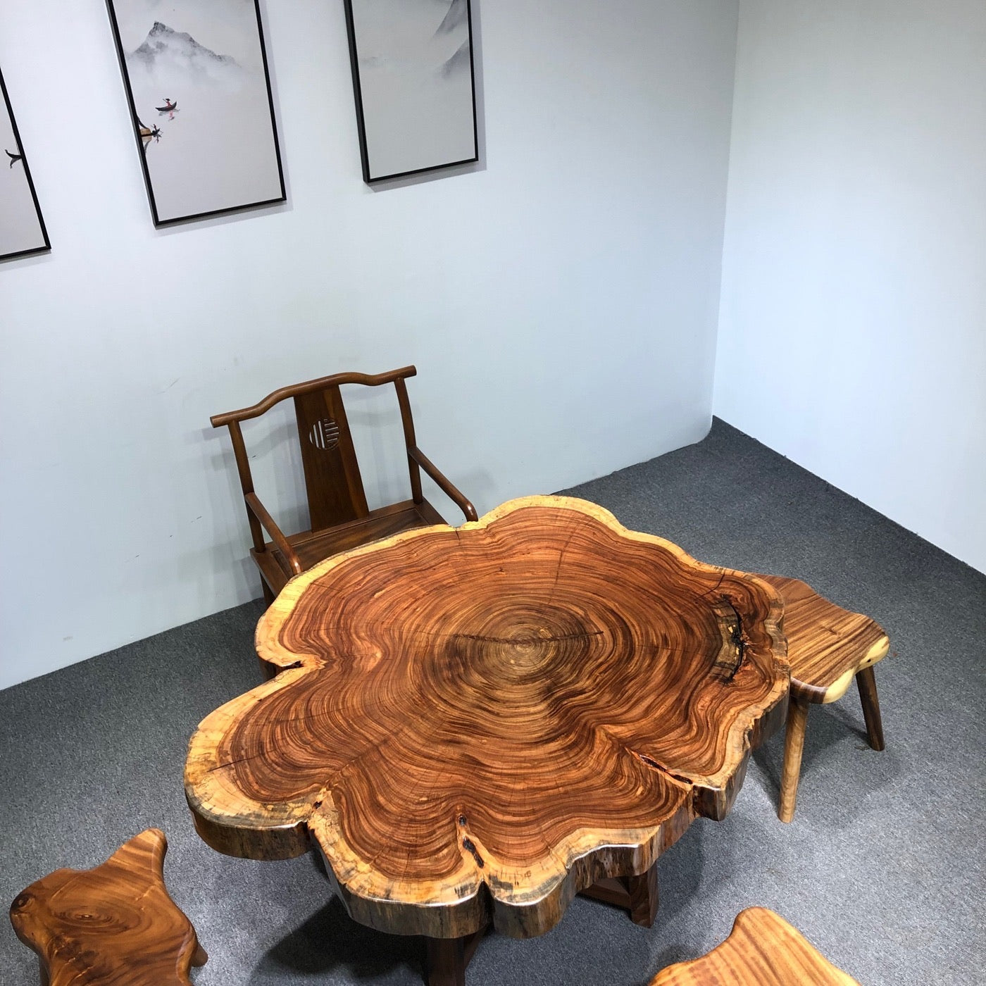 live edge round dining room table, live edge round kitchen table, round live edge table top - SlabstudioHongKong