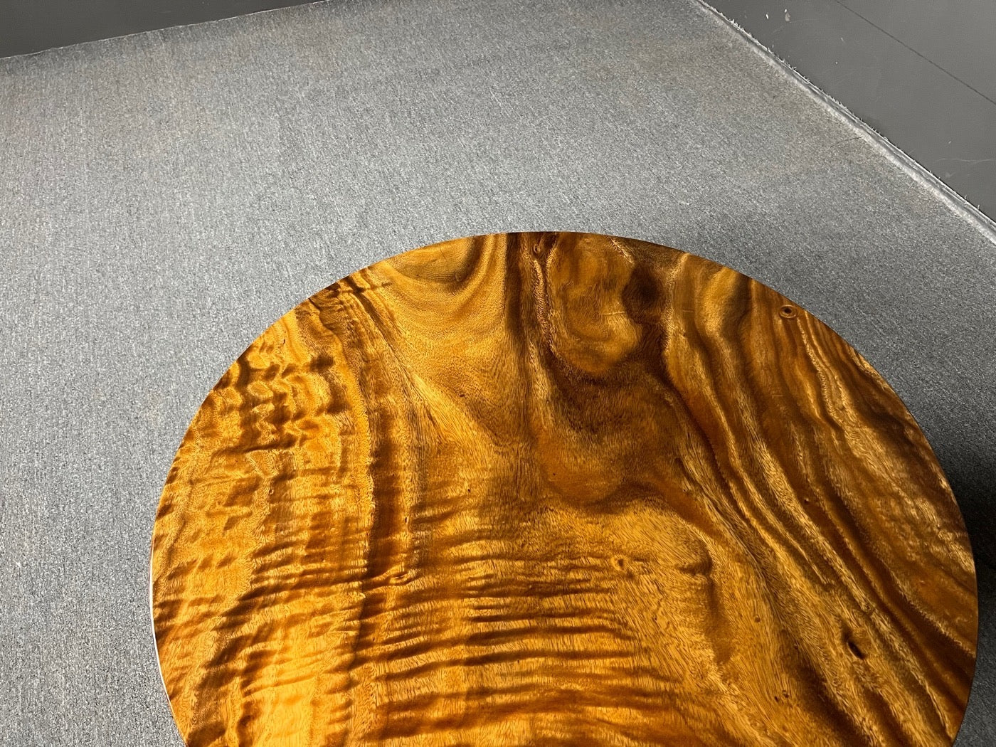 modern wood round table, real wood round table, wood round table for 6, wood round table top unfinished - SlabstudioHongKong