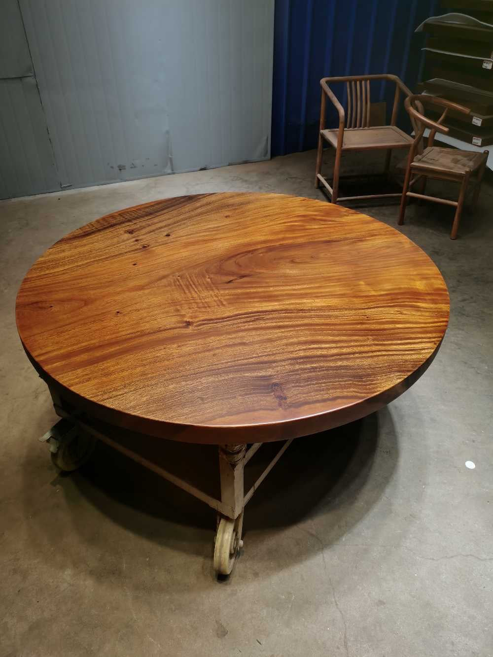 one piece wood round table, 60 wood round table, real wood round table, natural wood round table - SlabstudioHongKong