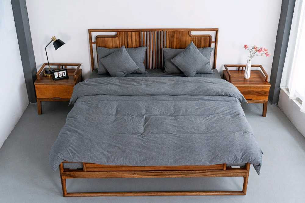 South america walnut wood bed frame, solid wood made bed - SlabstudioHongKong