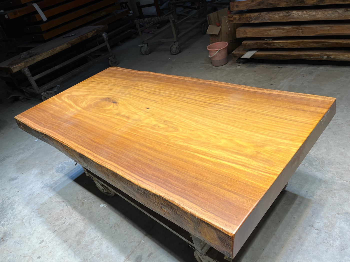 أرجل طاولة لوح خشب تالي، سطح طاولة خشب تالي، تصميمات طاولة لوح خشب أفريقي