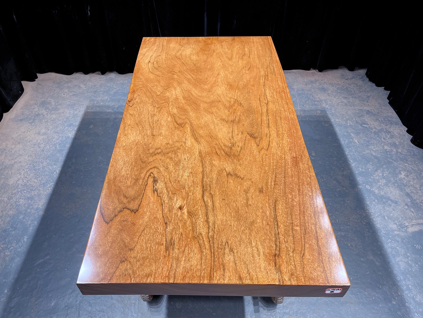 Lastra in legno Terminalia Catappa, piano tavolo in legno Terminalia catappa Live Edge