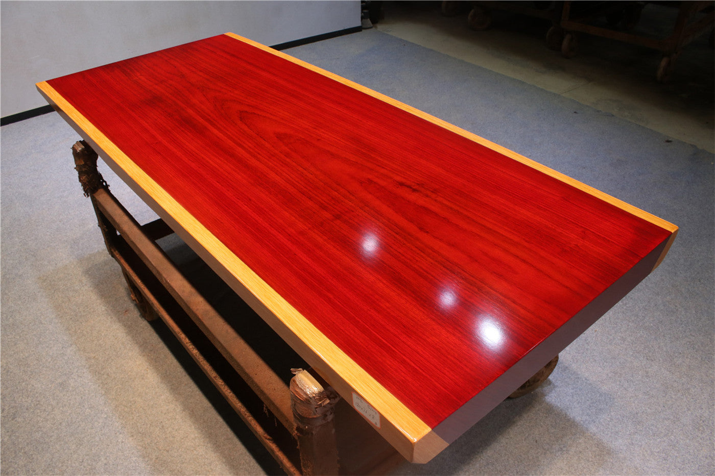Mesa original color rojo, mesa de madera <tc>Padauk</tc>, mesa de comedor <tc>Padauk</tc>