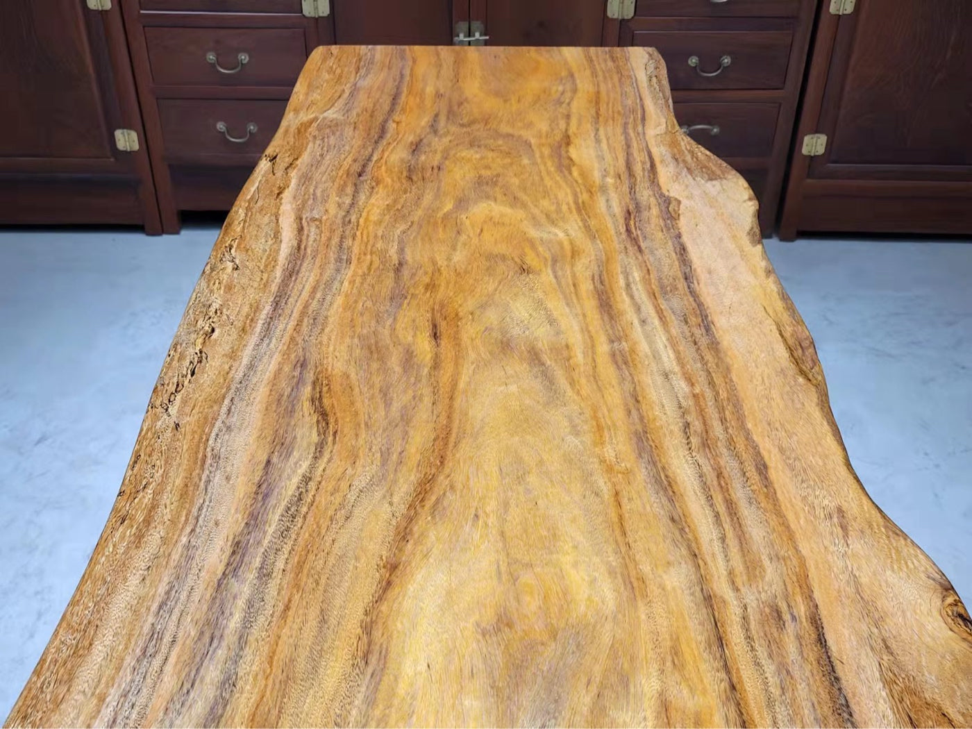 mesa de comedor de losa de madera, mesa <tc>Tali wood</tc>, losa <tc>Tali wood</tc>, <tc>Tali wood</tc>