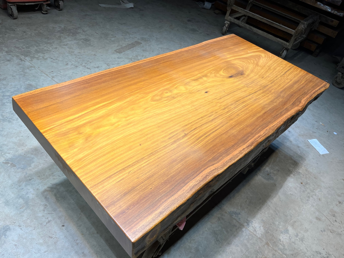 <tc>Tali wood</tc> Plattentischbeine, <tc>Tali wood</tc> Tischplatte, Afrika-Holzplatten-Tischdesigns