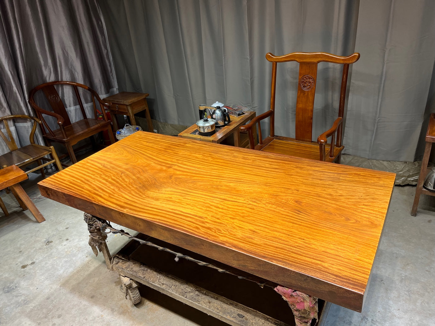 Afrikanskt soffbord av träskivor, Tali träskivabord, levande kantskivor för bord