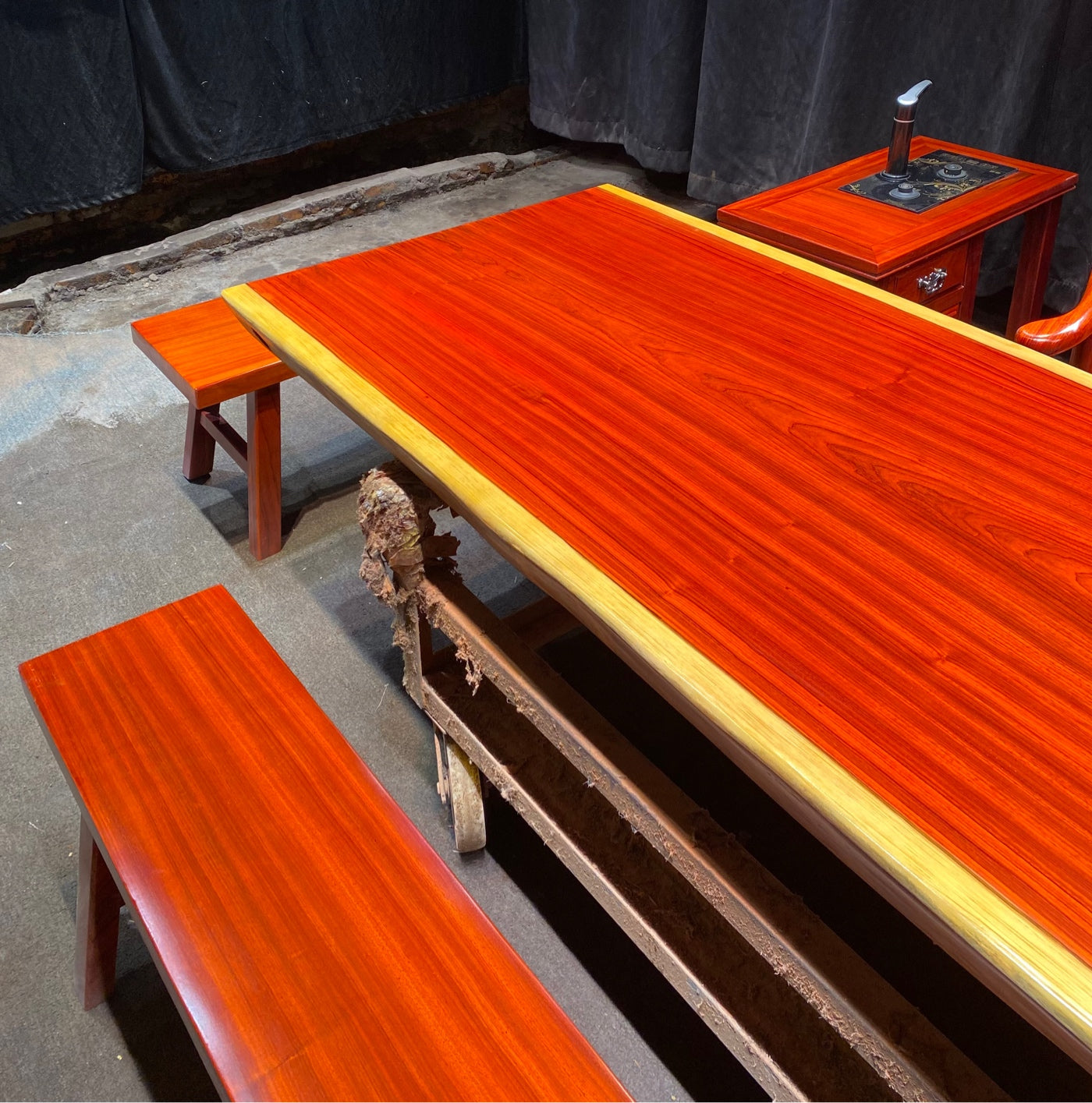losa live edge <tc>Padauk</tc>, mesa de madera de troncos, mesa de comedor Live Edge