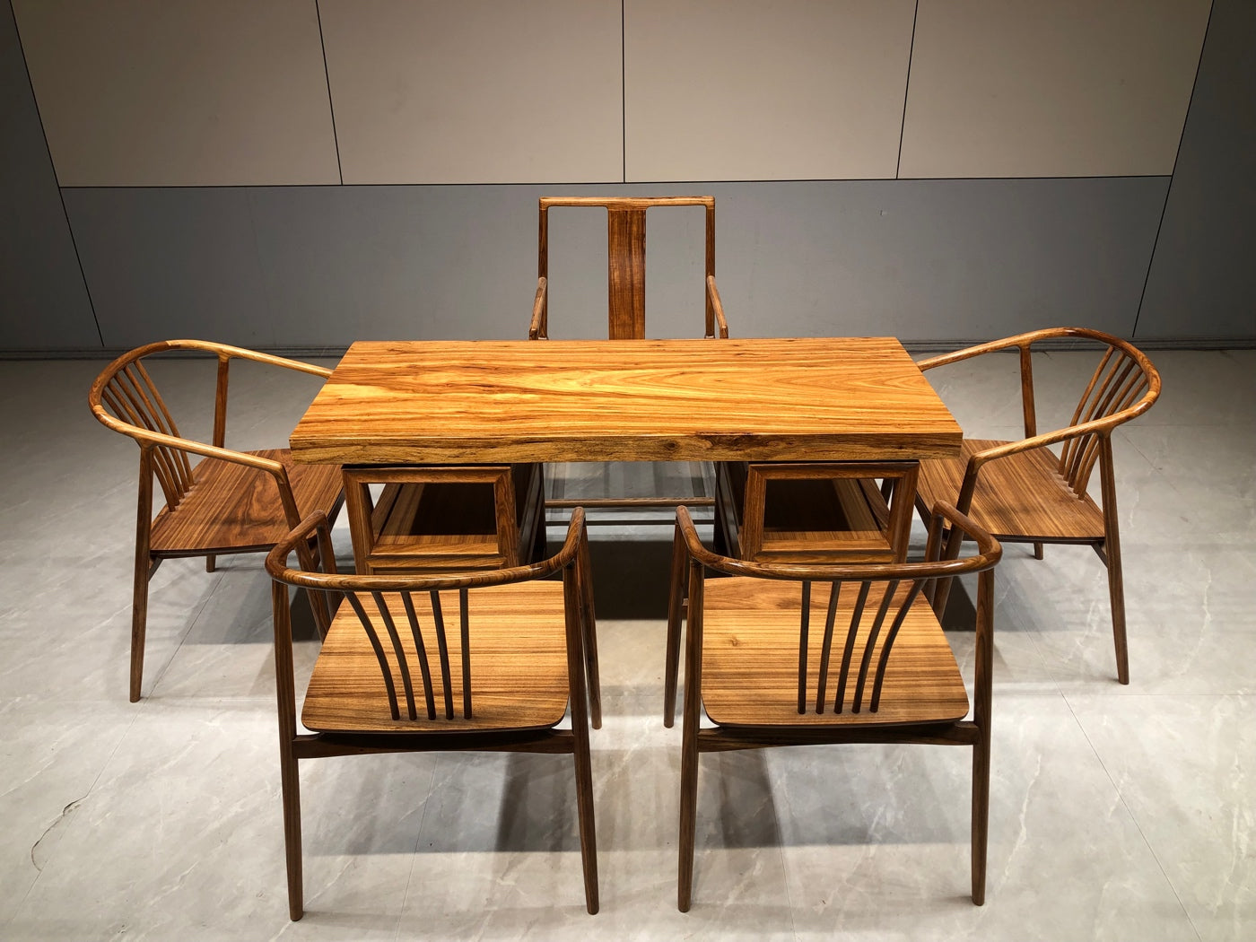 平板、板テーブルトップ、ダイニングテーブル、西アフリカ産木製テーブル