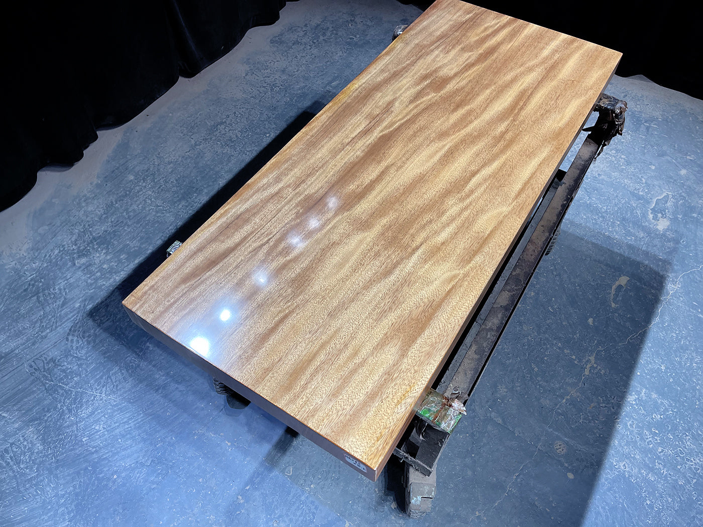 Terminalia table, Terminalia slab, Terminalia wood table, Terminalia timber