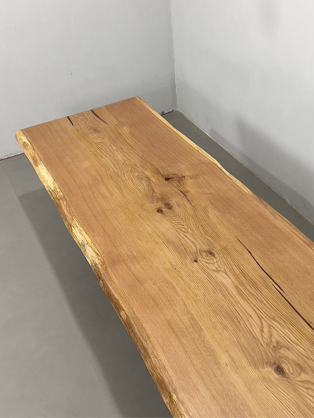 سطح طاولة مخصص، طاولة طعام ذات حافة حية، طاولة طعام من خشب البلوط الصلب