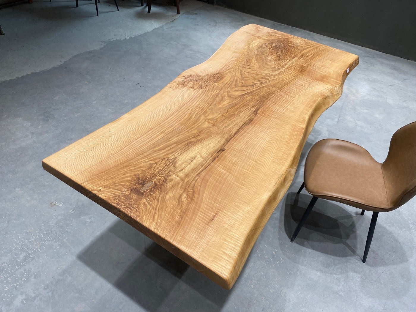 アッシュ材スラブダイニングテーブル、北米産木材コーヒーテーブル
