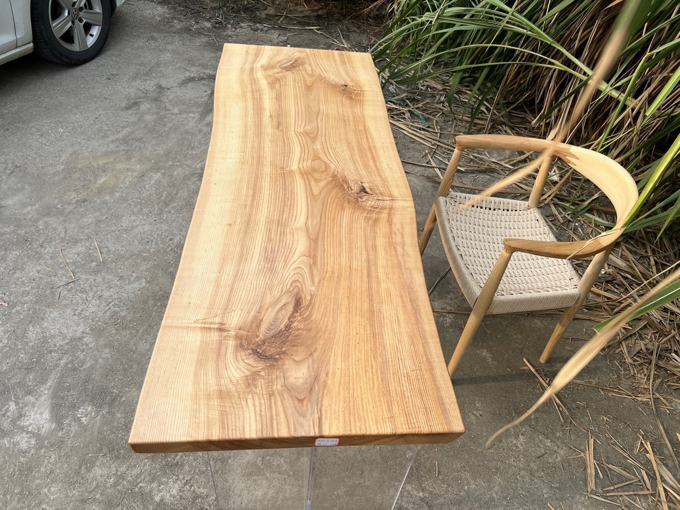 lastra da tavolo rotonda con bordo vivo, tavolo Live Edge in legno nordamericano, tavolino in legno di frassino