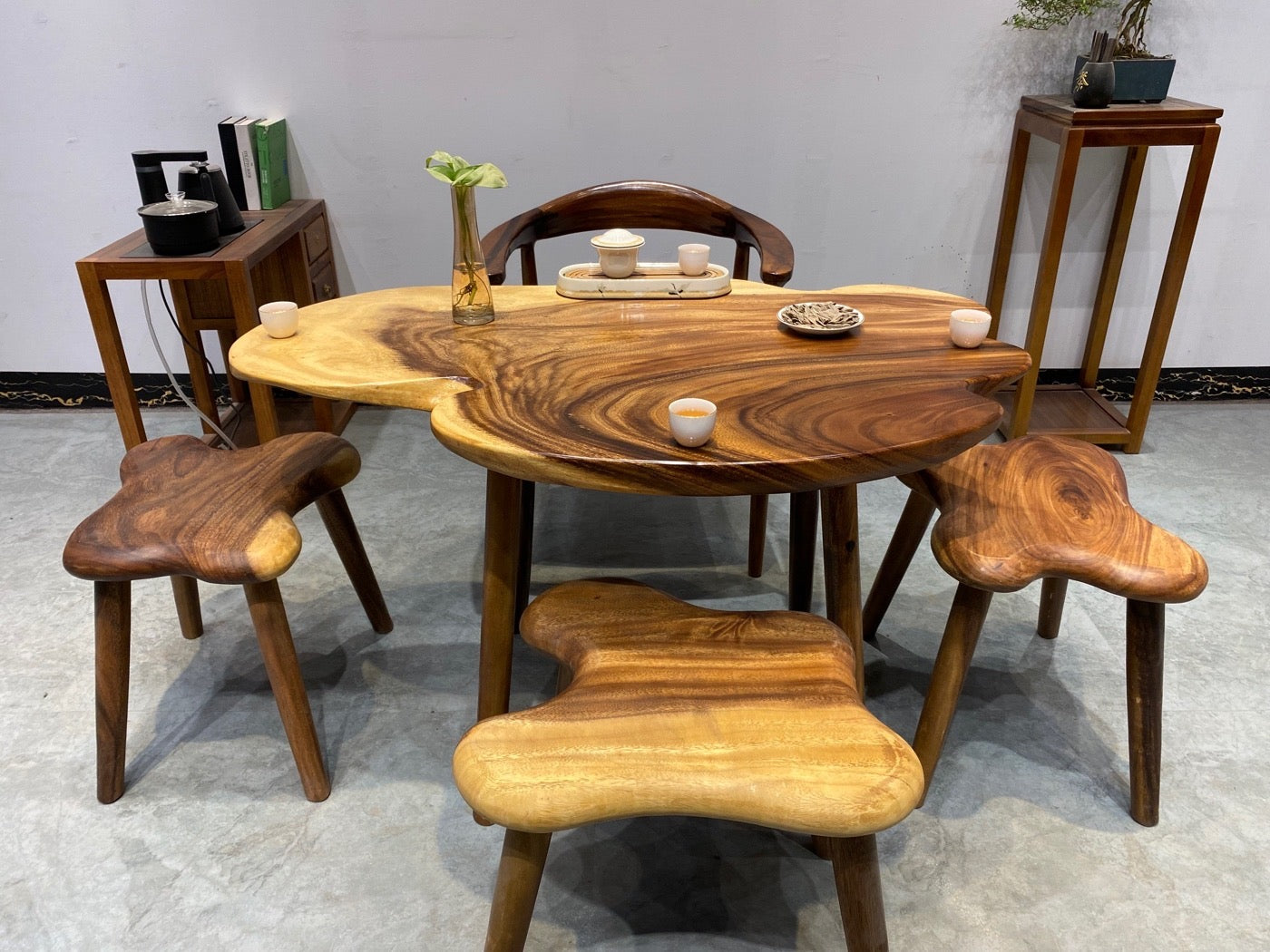 rangement de table basse, bois de table basse en forme de nuage, table basse rustique, tables basses uniques