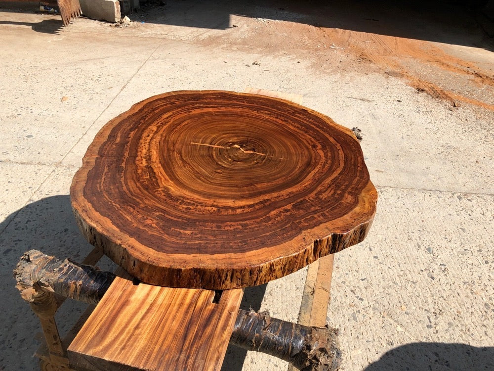 Mesa de centro redonda com borda viva, mesa de centro de madeira, mesa de centro de concreto, mesa de centro alvo