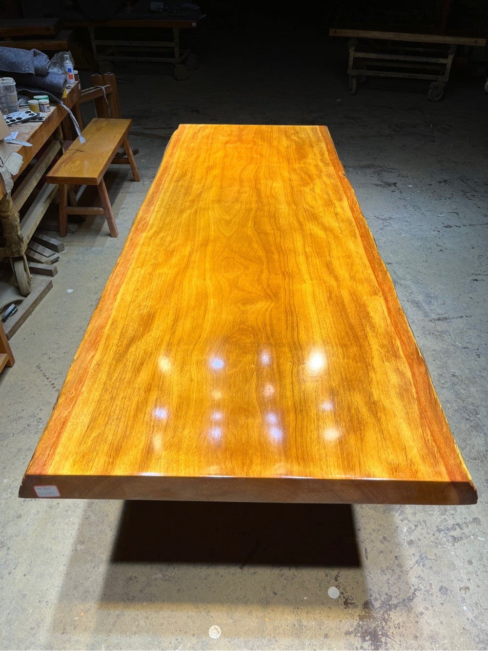 Platte, Platten-Esstisch, Live-Edge-Chiviri-Tisch, Custom Dining-Schreibtisch aus Naturholz