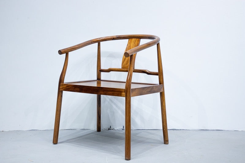 Sedia Eagle Walnut, sedia in noce, sedia in legno massello, sedia laterale, sedia in legno, sedia non epossidica