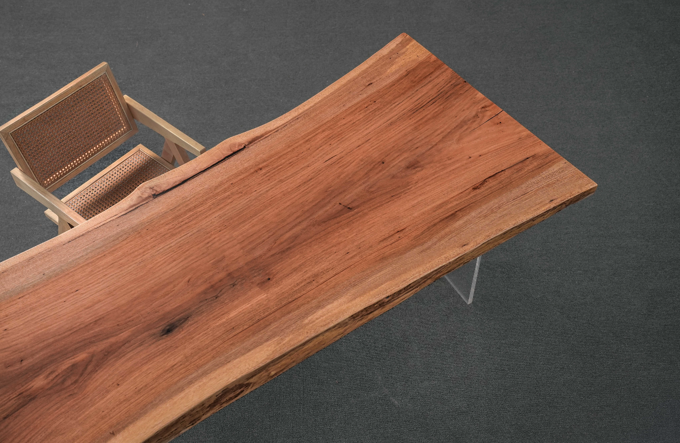 أثاث Live Edge من خشب الكرز المخصص، وطاولة طعام الكرز، وطاولة الكرز الأمريكية