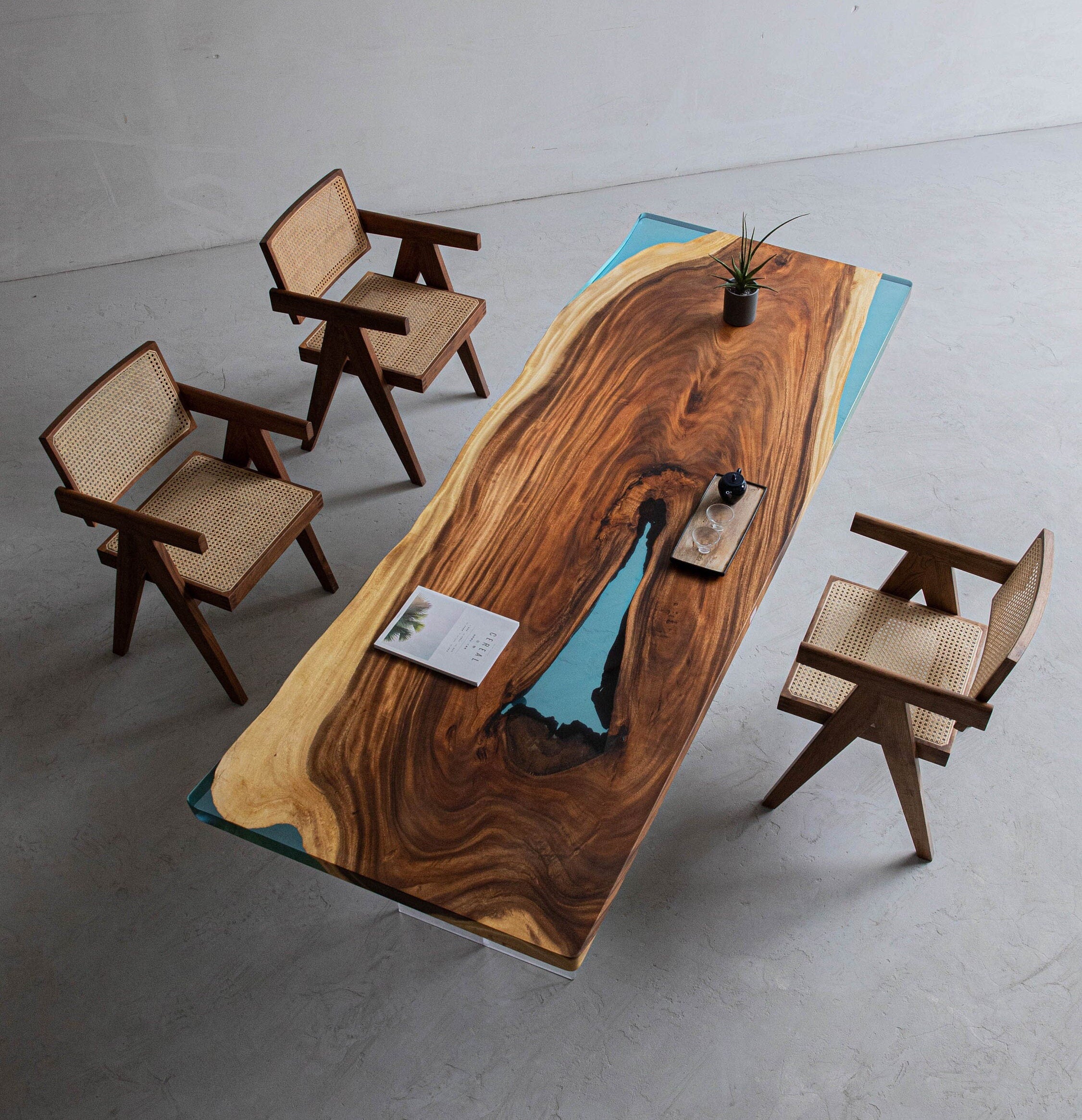 lastra, tavolo lastra, tavolo in resina, possiamo realizzare dimensioni personalizzate.