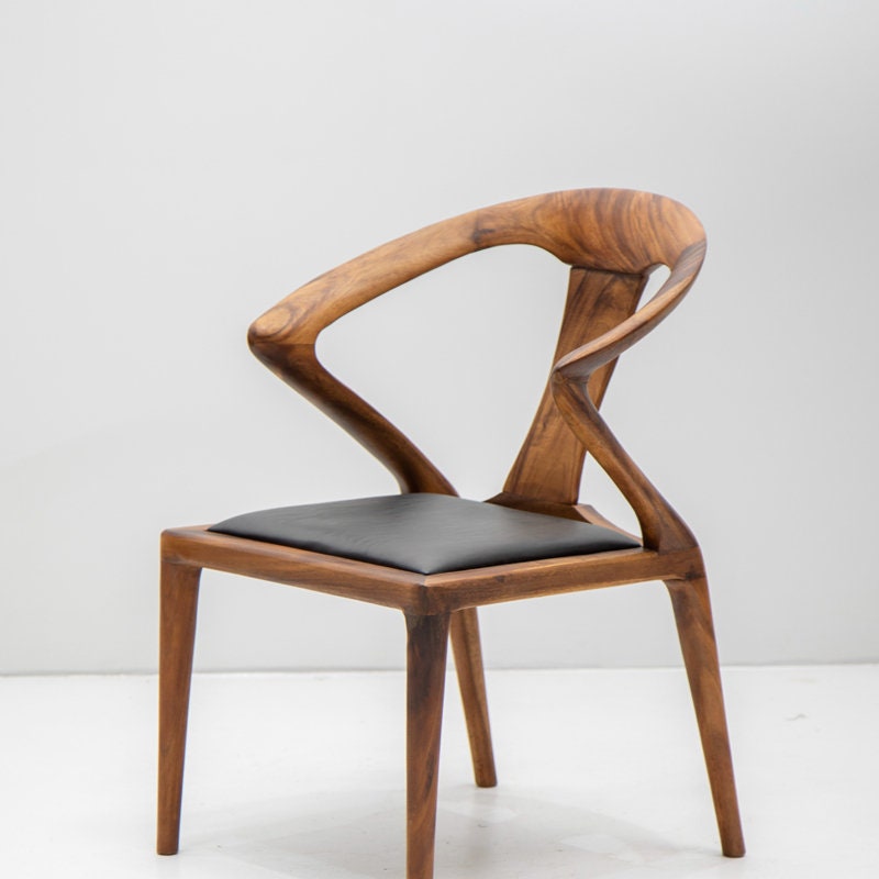 chaise en bois de noyer, chaise, chaise moderne du milieu du siècle, chaise de bureau, chaises de salle à manger, chaises en cuir, chaise du milieu du siècle