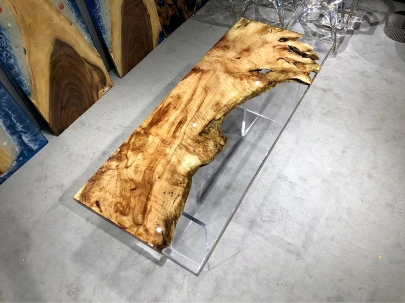 Feito sob encomenda em madeira de cânfora, mesa epóxi, mesa de jantar personalizada em resina epóxi com borda viva