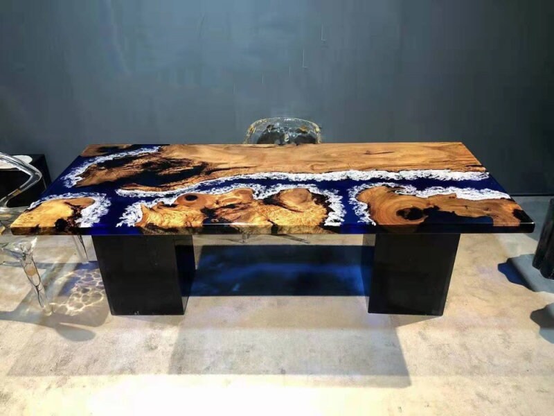 Table de résine époxy de table de rivière personnalisée, meubles en bois de salle à manger, table à manger en dalle de camphre