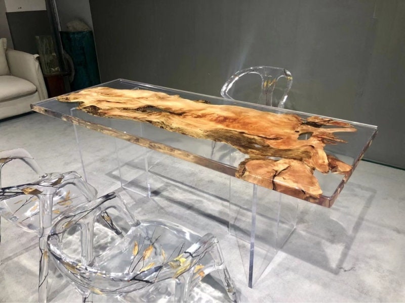 Tampo de mesa de resina epóxi transparente de obras de arte essenciais com mesa de jantar de madeira natural e mesa de centro
