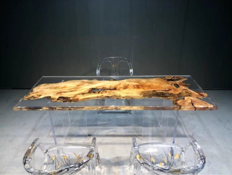 سطح طاولة من راتنجات الإيبوكسي الشفاف من الأعمال الفنية الأساسية مع طاولة قهوة من الخشب الطبيعي