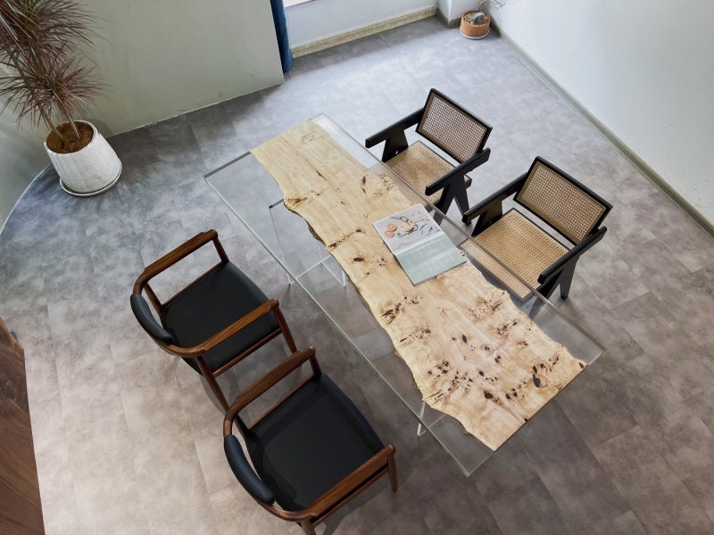 Mesa epóxi de cor branca, mesa epóxi de cor clara, mesa de uma peça