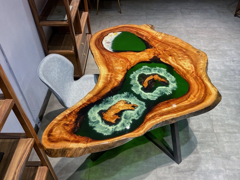 Table basse en résine époxy en bois de camphre, table basse
