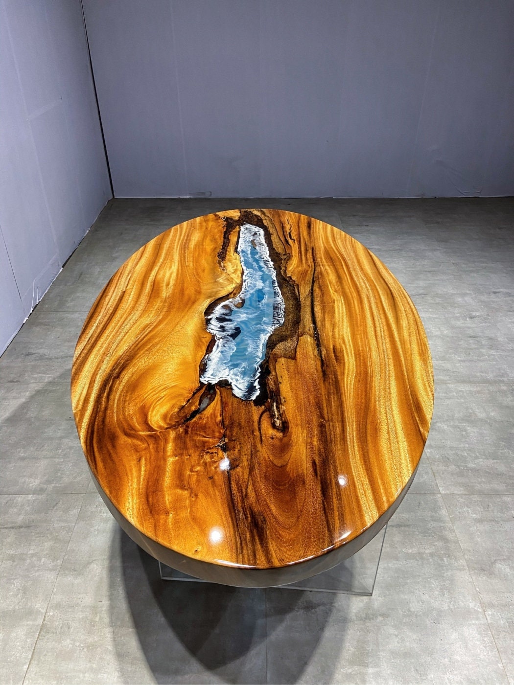 Mesa de centro oval, mesa de centro de resina epóxi de alta qualidade, mesa de resina de nogueira