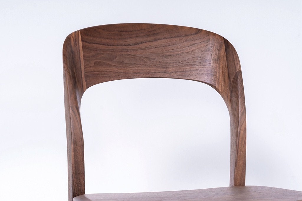 Cadeira de cozinha de madeira maciça, cadeira minimalista de nogueira preta, cadeira moderna de nogueira preta de meados do século
