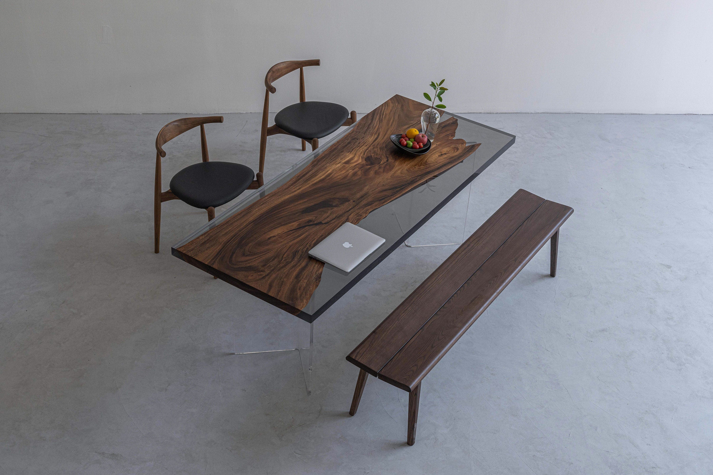 طاولة حديثة جديدة، طاولة إيبوكسي، طاولة راتنجات إيبوكسي، طاولة نهرية، وليس خشب زيتون، مكتب إيبوكسي