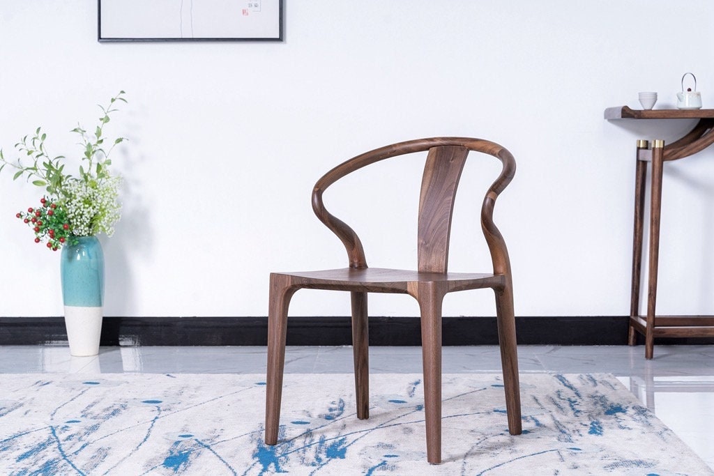 Armbågsstol, specialtillverkad, högkvalitativ stol i svart valnöt, Mid Century Modern Chair