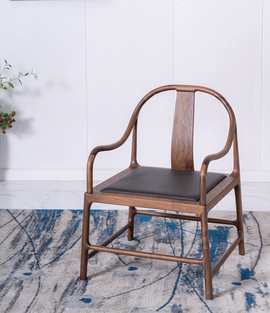 Minimalistischer Stuhl aus schwarzem Walnussholz, Mid-Century-Stuhl aus schwarzem Walnussholz, Esszimmerstuhl, Esszimmerstuhl