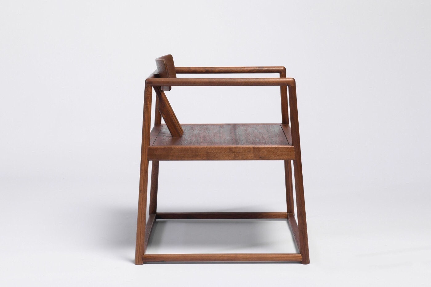 Chaise minimaliste en noyer noir, chaise en noyer noir moderne du milieu du siècle, chaise à manger en frêne