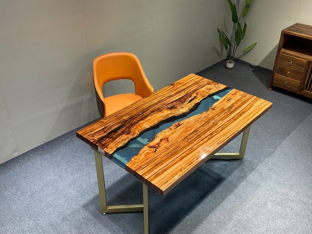 Mesa epoxi hecha a pedido <tc>Beli noir wood</tc>, mesa de comedor de resina epoxi de borde vivo personalizada